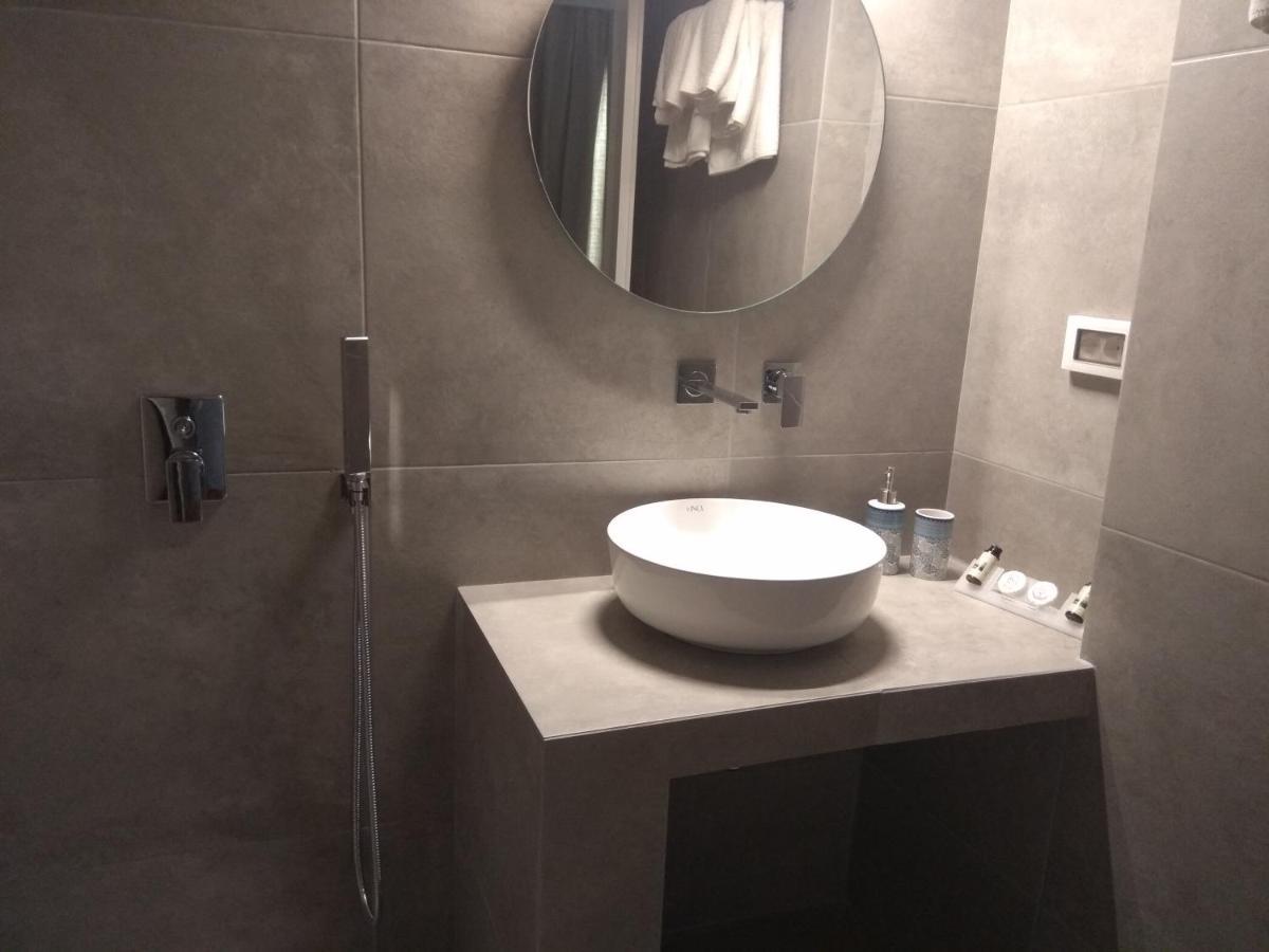 Ariadni Rooms & Apartments Ermoupoli Buitenkant foto