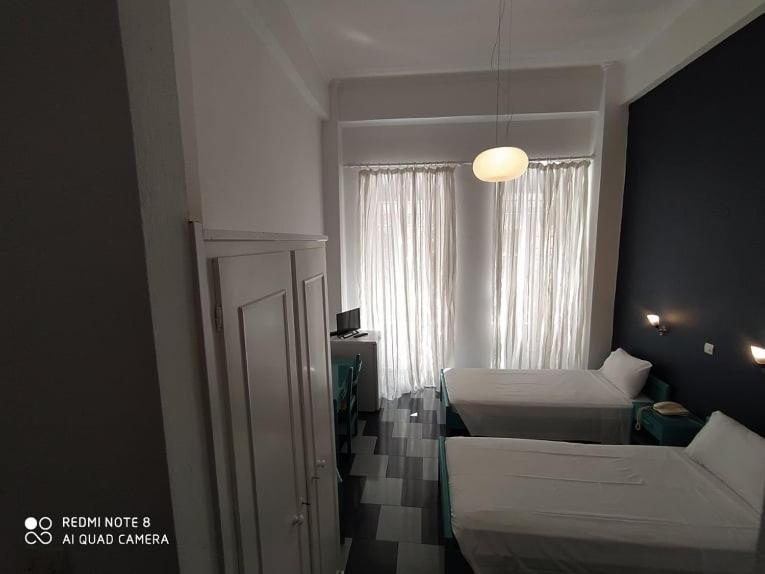 Ariadni Rooms & Apartments Ermoupoli Buitenkant foto