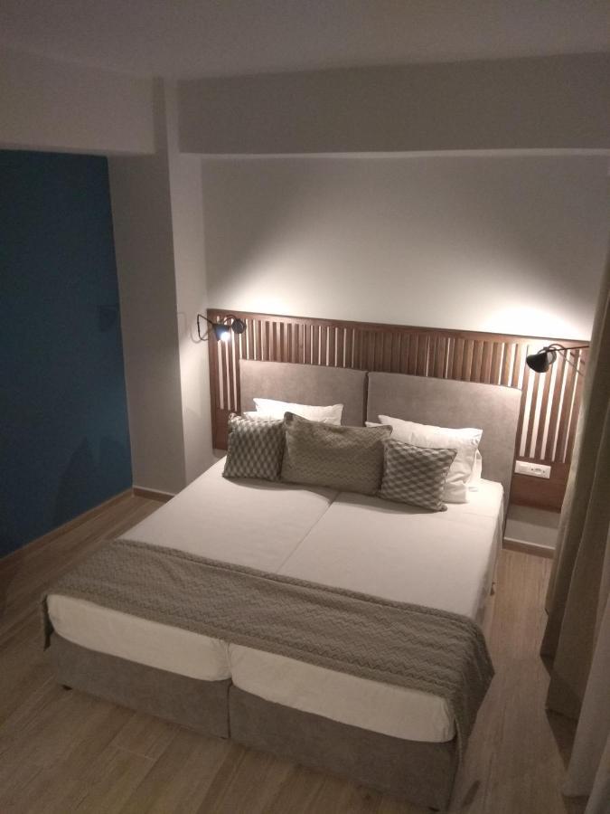 Ariadni Rooms & Apartments Ermoupoli Buitenkant foto